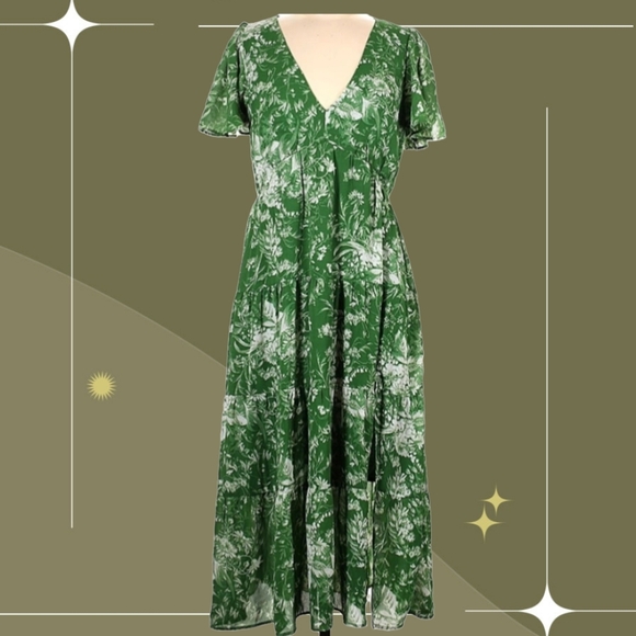 Abercrombie & Fitch Dresses & Skirts - 🍋✨ NWT Abercrombie green floral flutter sleeve midi dress size M